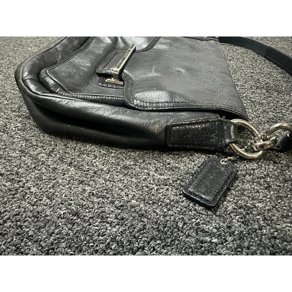 Coach Taylor Black Leather Flap Satchel Shoulder Bag Single Strap Purse F26781